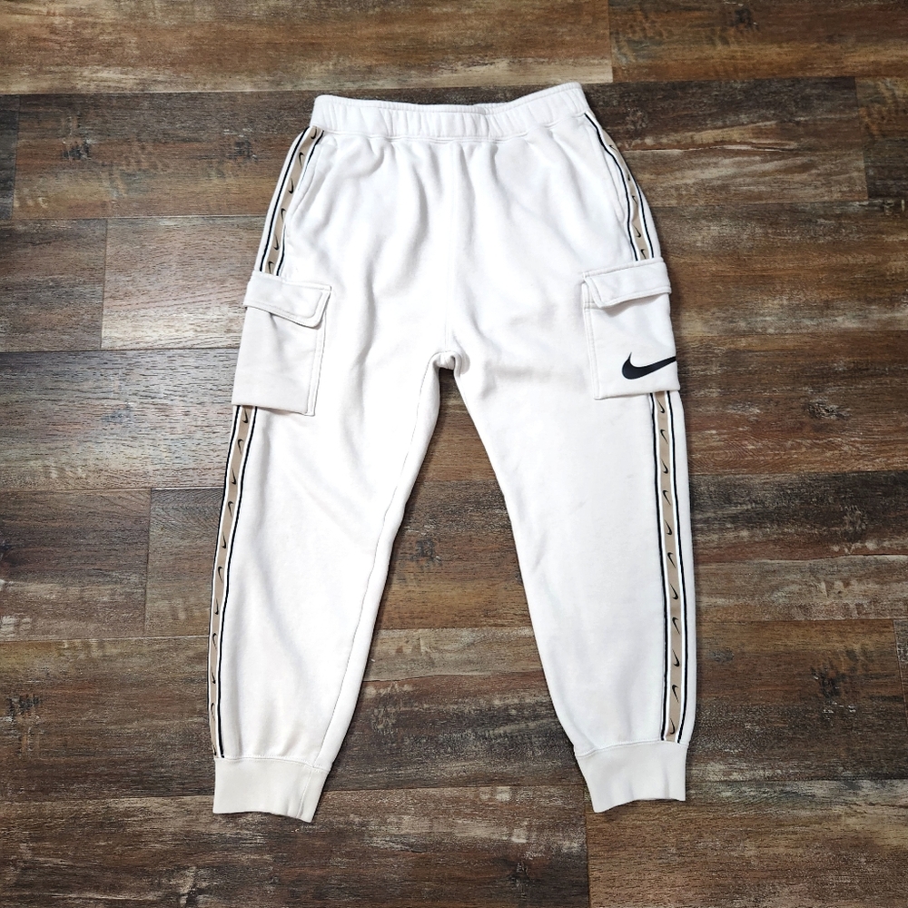 Nike Sportswear Repeat Men Lifestyle Pant Bone/Black Size Large